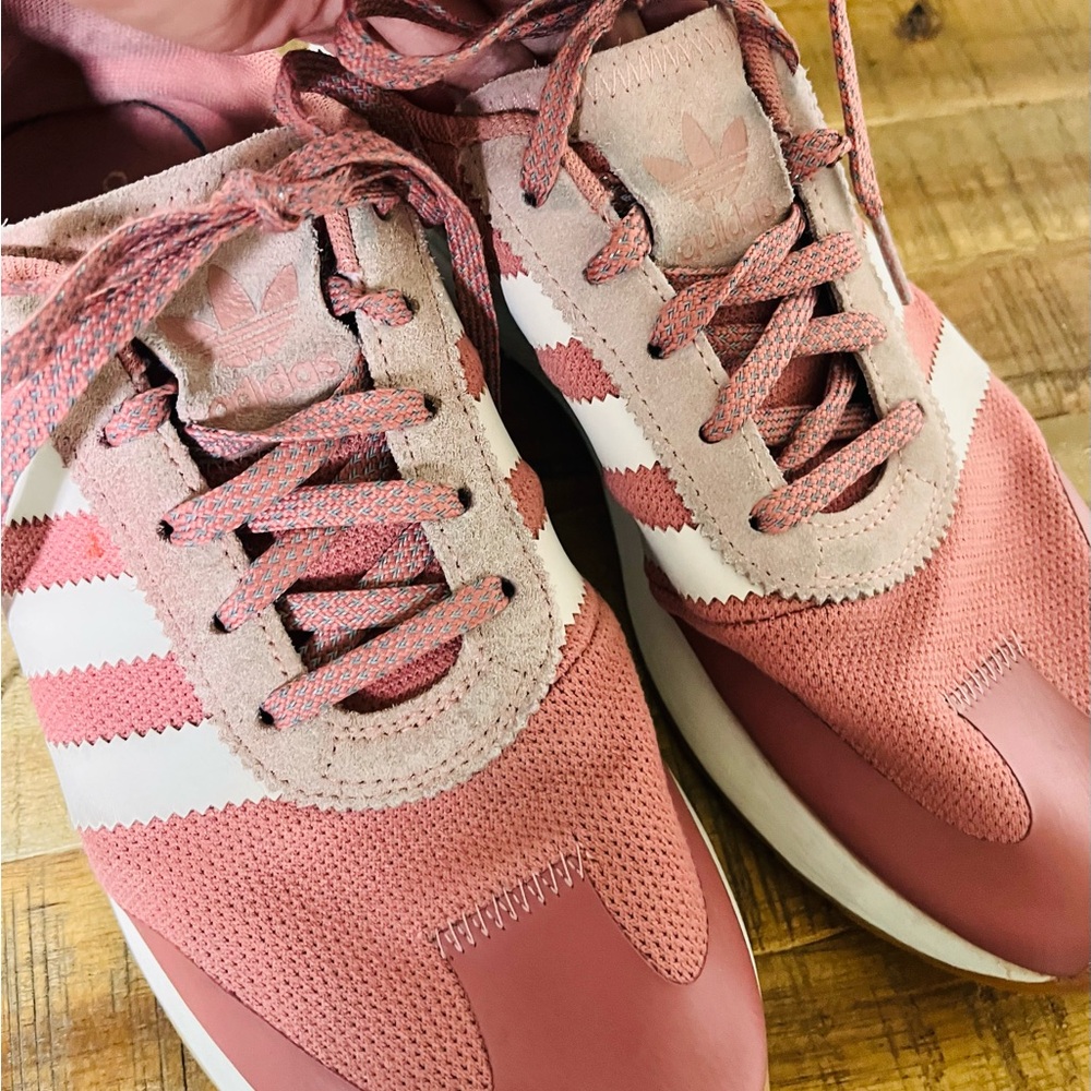 Adidas Originals Flashback Sneakers in the Raw Pink/White Colorway - Picture 8 of 11